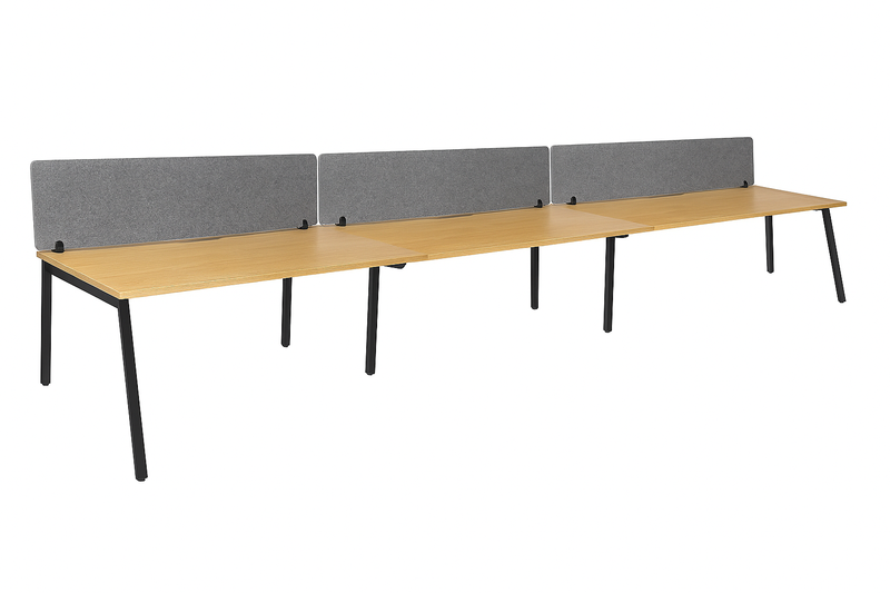 Daytona 3 Person Single Sided Workstation - With Screen