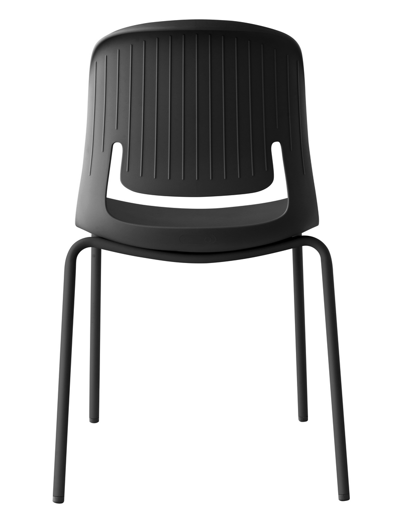 Palette Chair With Black Steel 4-Leg Frame