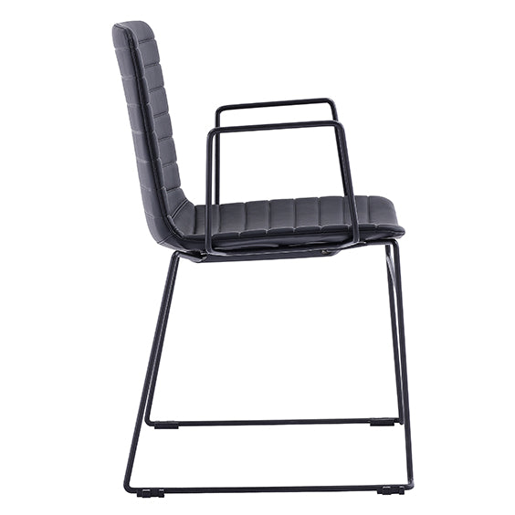 Mia Breakout Chair