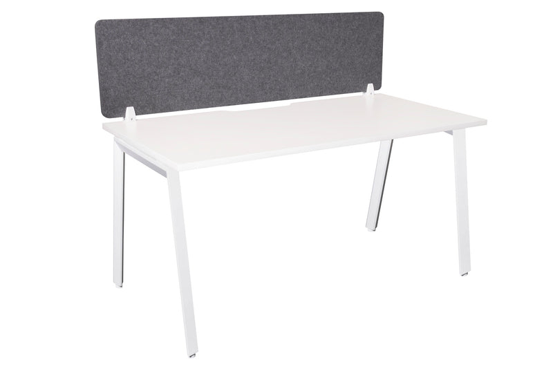 Daytona 1 Person Single Sided Workstation - With Screen