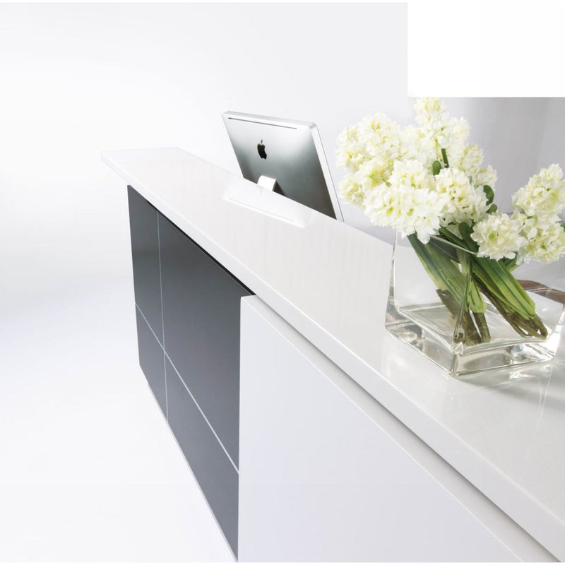 Calvin Reception Counter