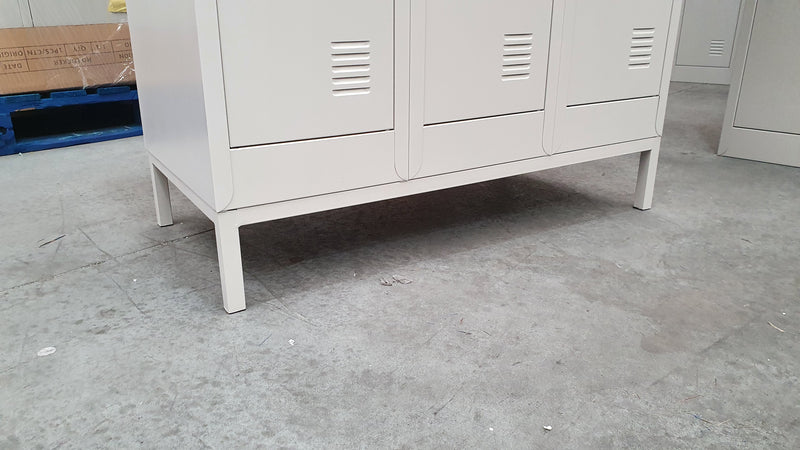 12 Door Metal Storage Locker