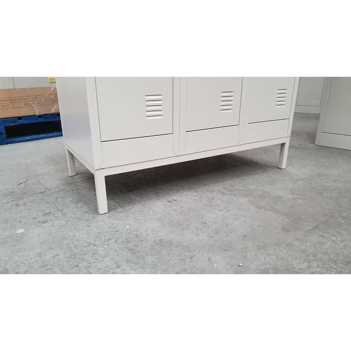 Locker Stand to suit Elite Superior Lockers - 900W