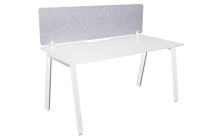 Daytona 1 Person Single Sided Workstation - With Screen