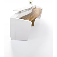 Martinique Reception Counter