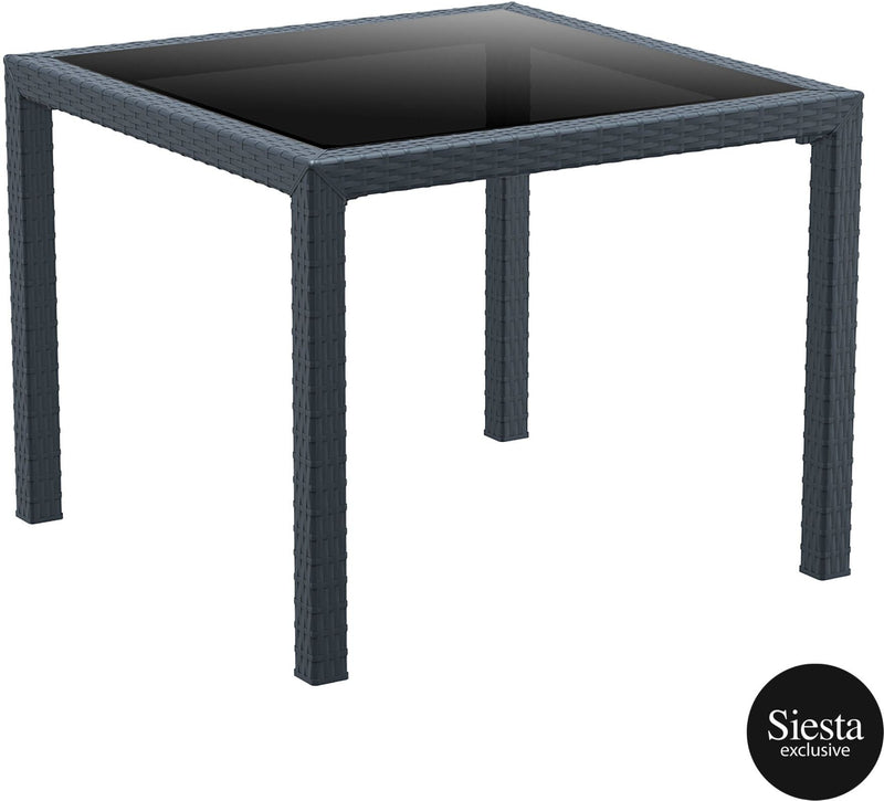 5 Piece Table Setting with Panama Armchair